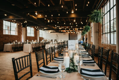 Classic, neutral and natural wedding table decor with black adn white